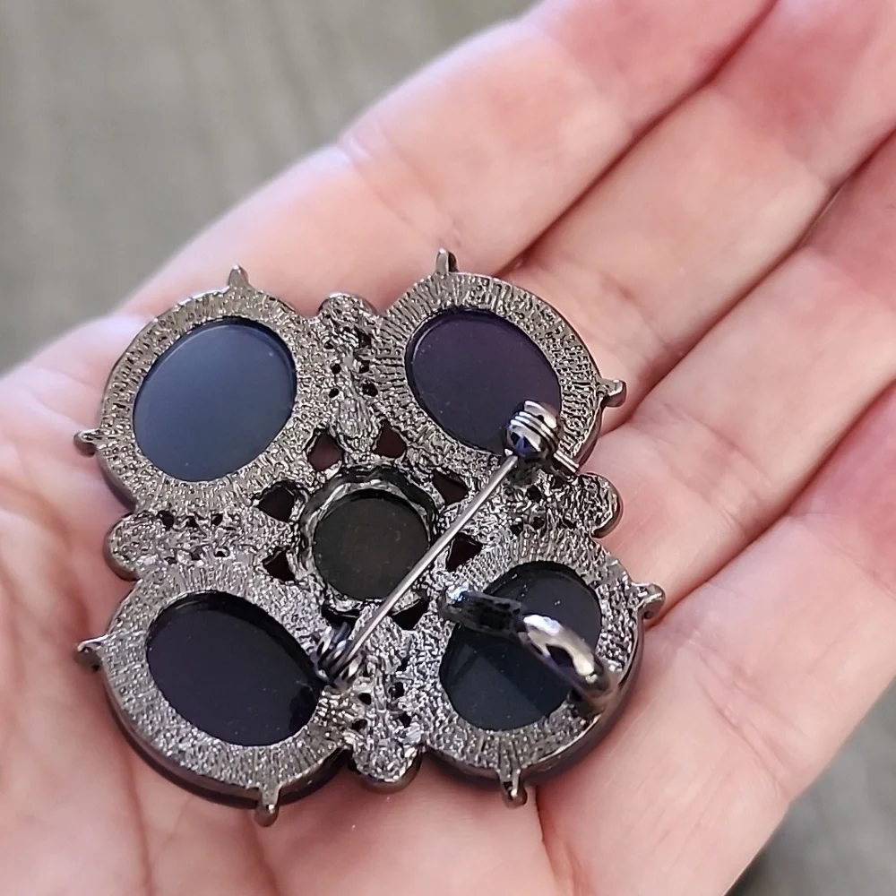 Vintage Art Deco Victorian Brooch Pendant